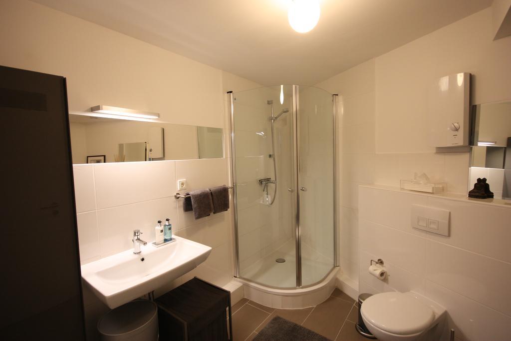 Dorya Am Ring Apartment Кьолн Екстериор снимка