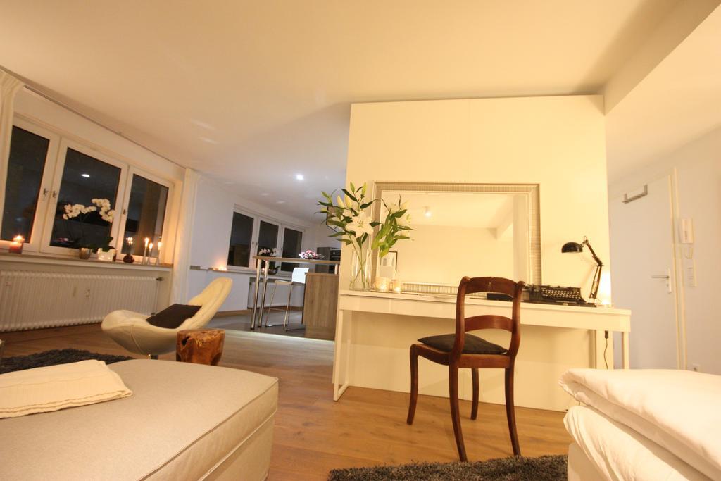 Dorya Am Ring Apartment Кьолн Стая снимка